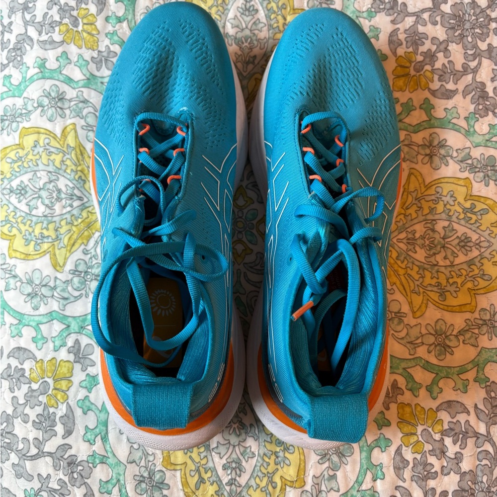 Men’s Blue and Orange Athletic Shoes
